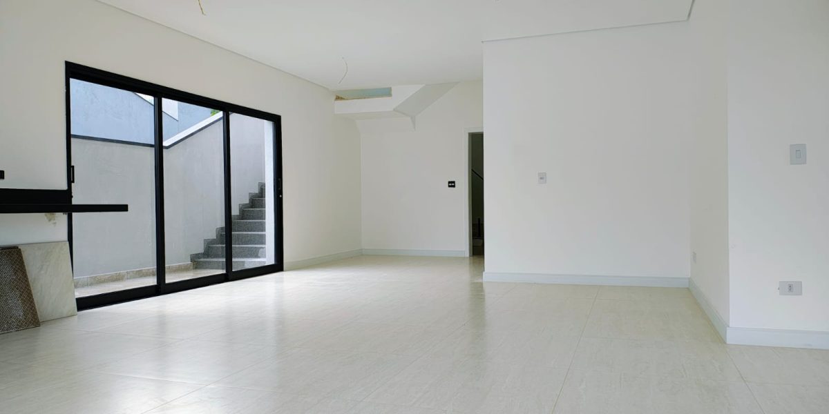 WhatsApp Image 2025-03-24 at 14.48.07 (1)